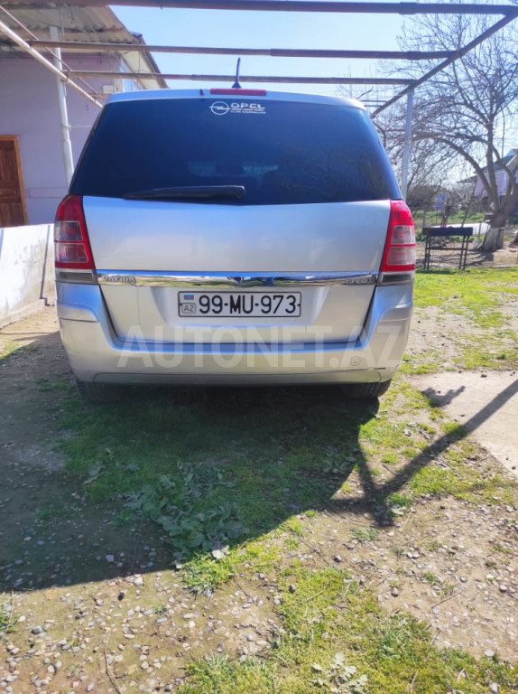 Opel Zafira 2008