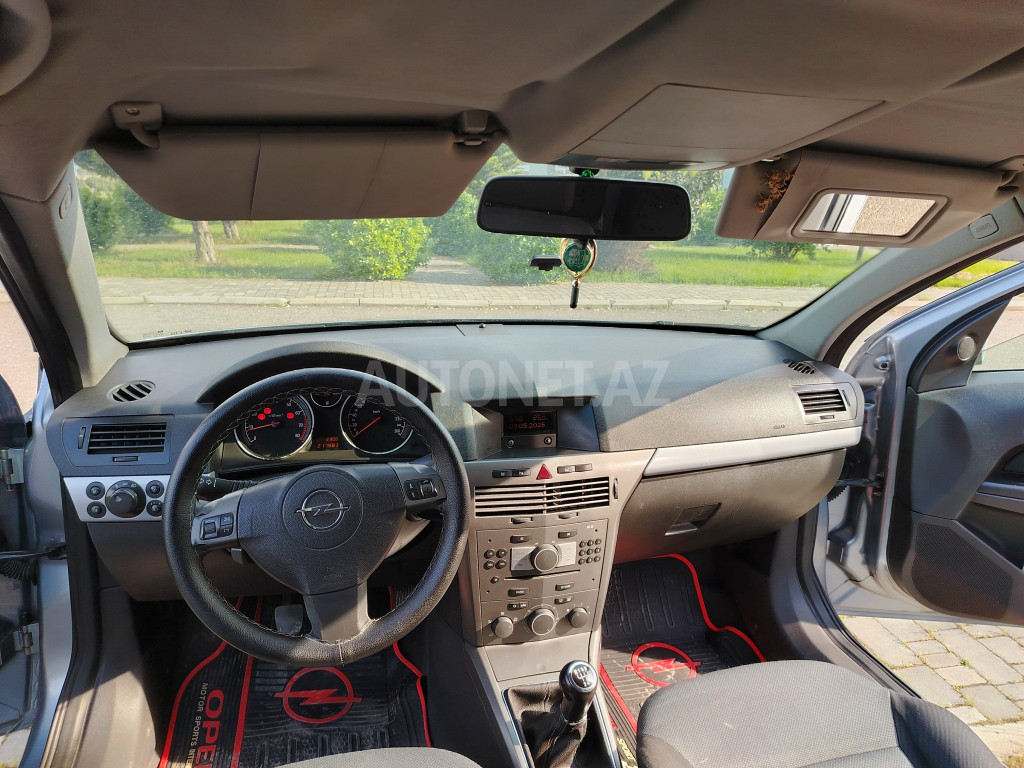Opel Astra 2006