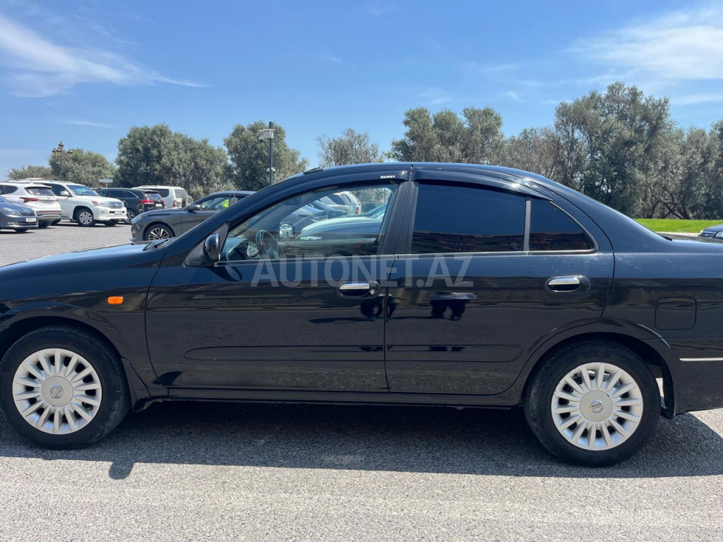 Nissan Sunny 2008