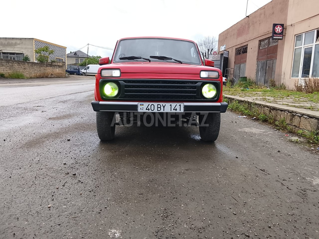 LADA (VAZ) Niva 2006