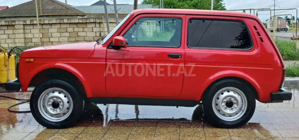 LADA (VAZ) Niva 2006