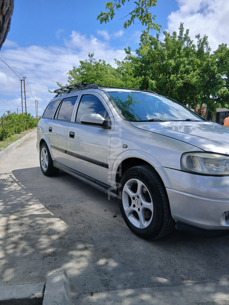 Opel Astra 2000