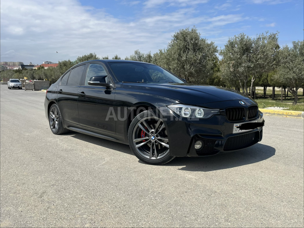 BMW 328 2012
