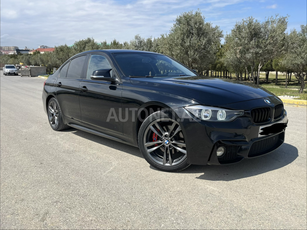 BMW 328 2012