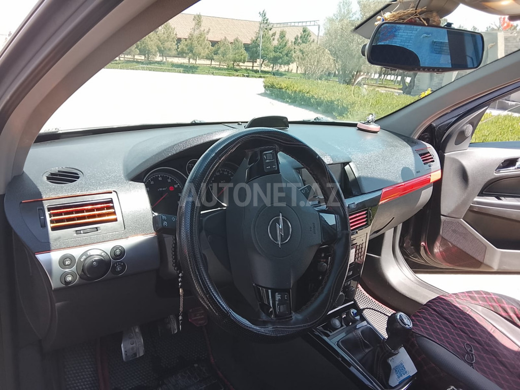 Opel Astra 2007
