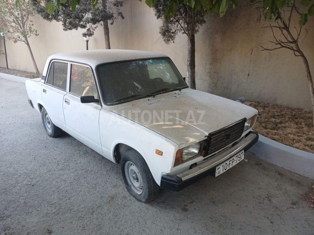LADA (VAZ) 2107 2004