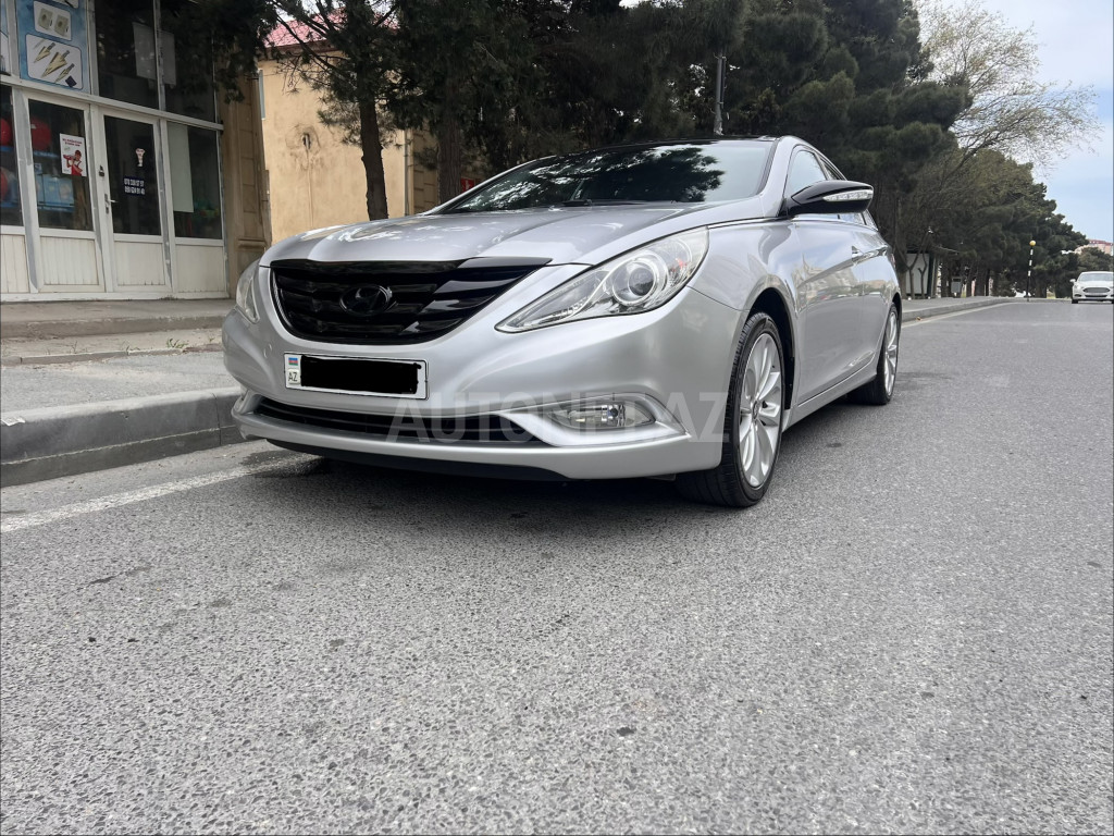 Hyundai Sonata 2010