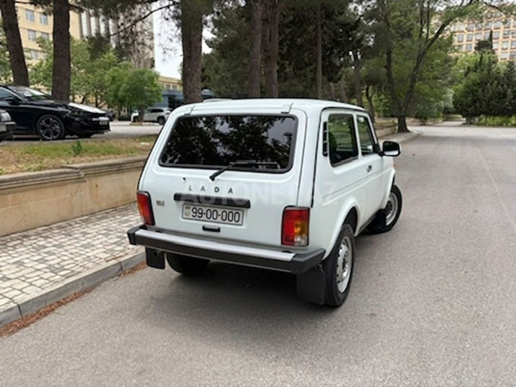 LADA (VAZ) Niva 2013