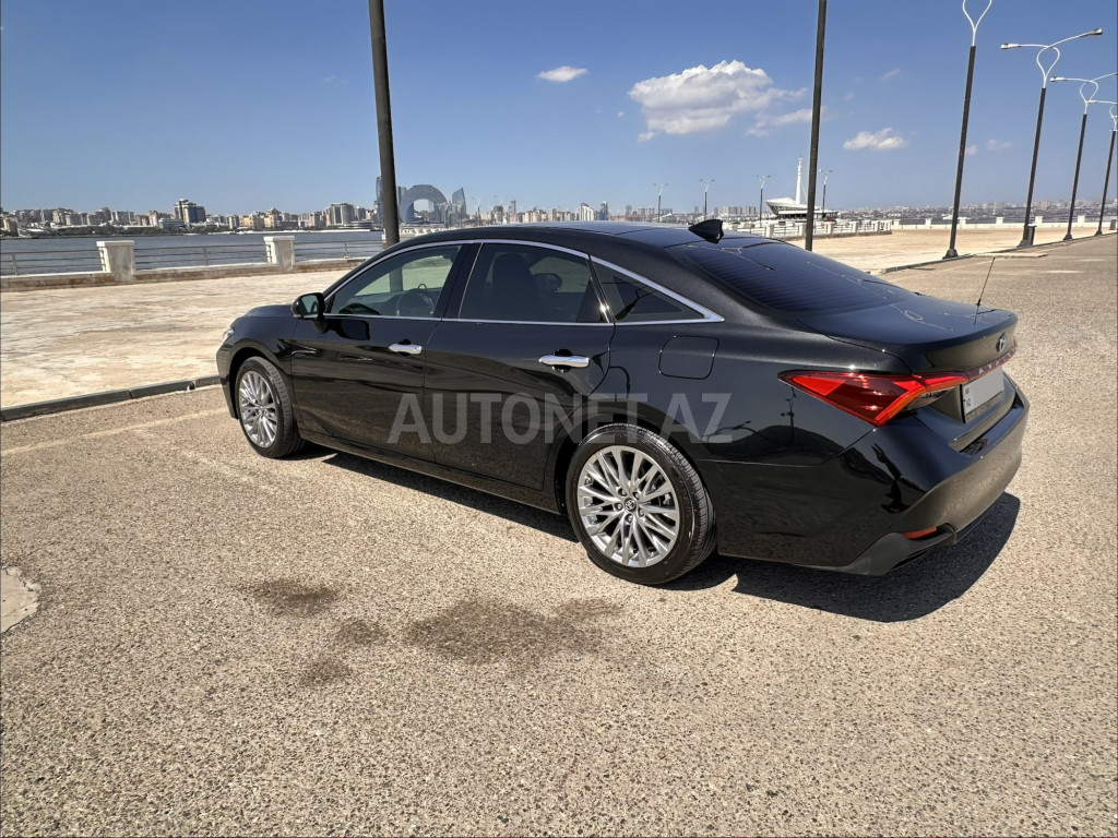 Toyota Avalon 2022