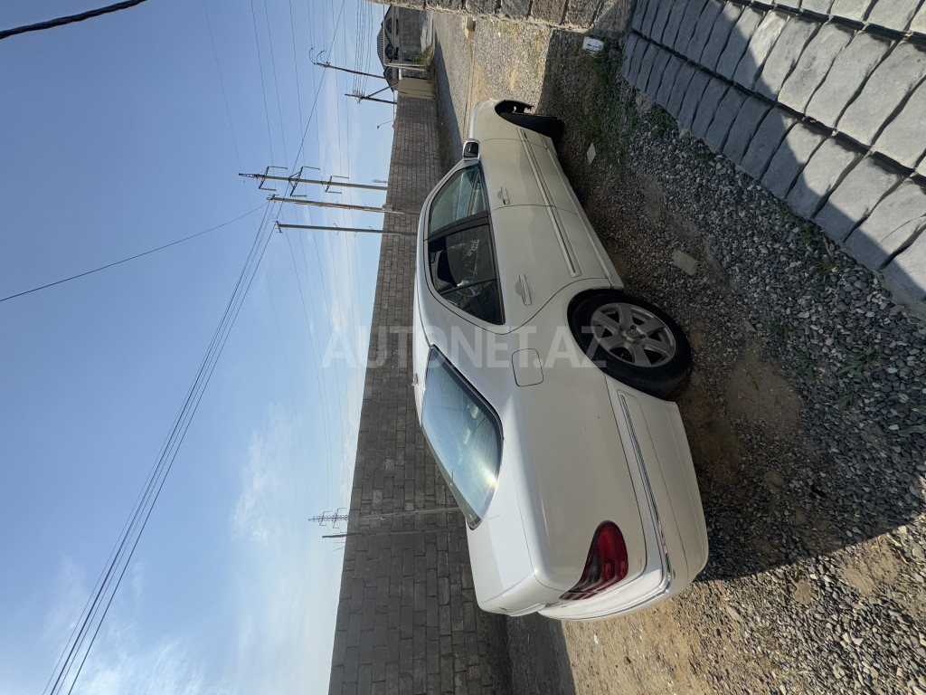Mercedes E 220 2002