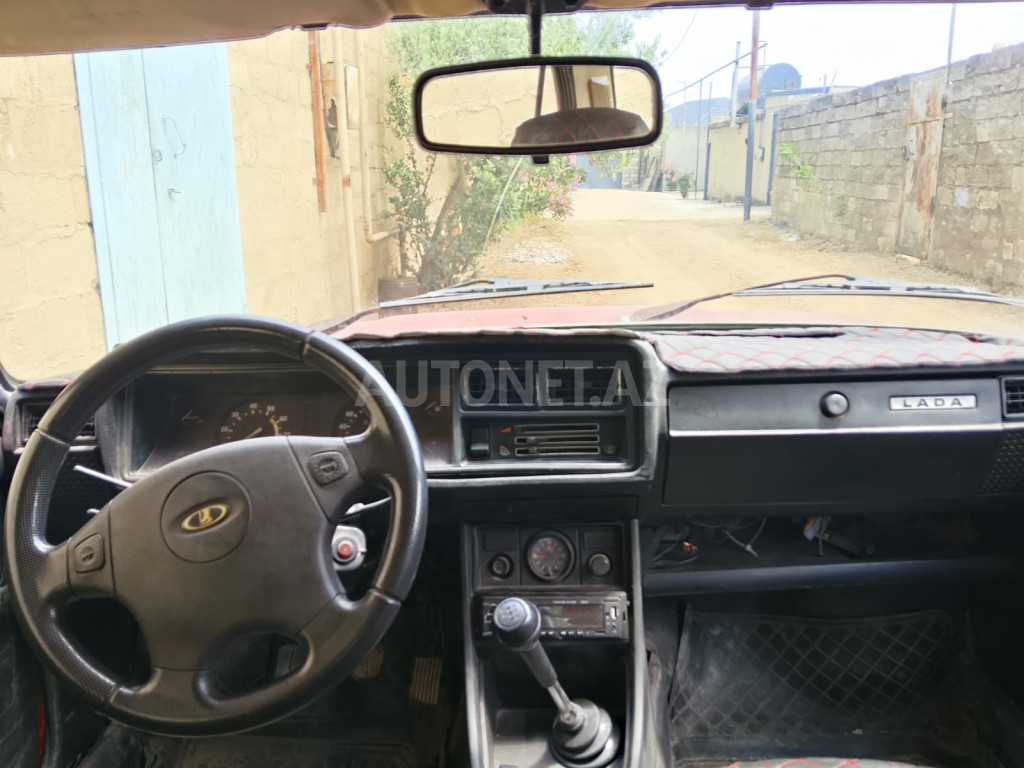 LADA (VAZ) 2107 1985