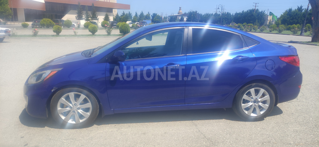 Hyundai Accent 2012