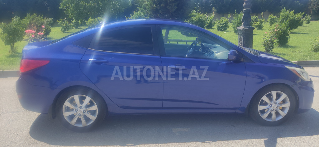 Hyundai Accent 2012