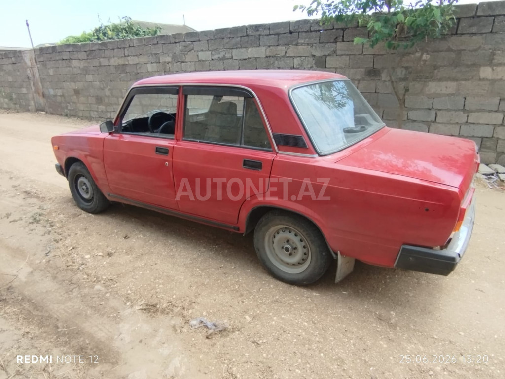 LADA (VAZ) 2107 1985