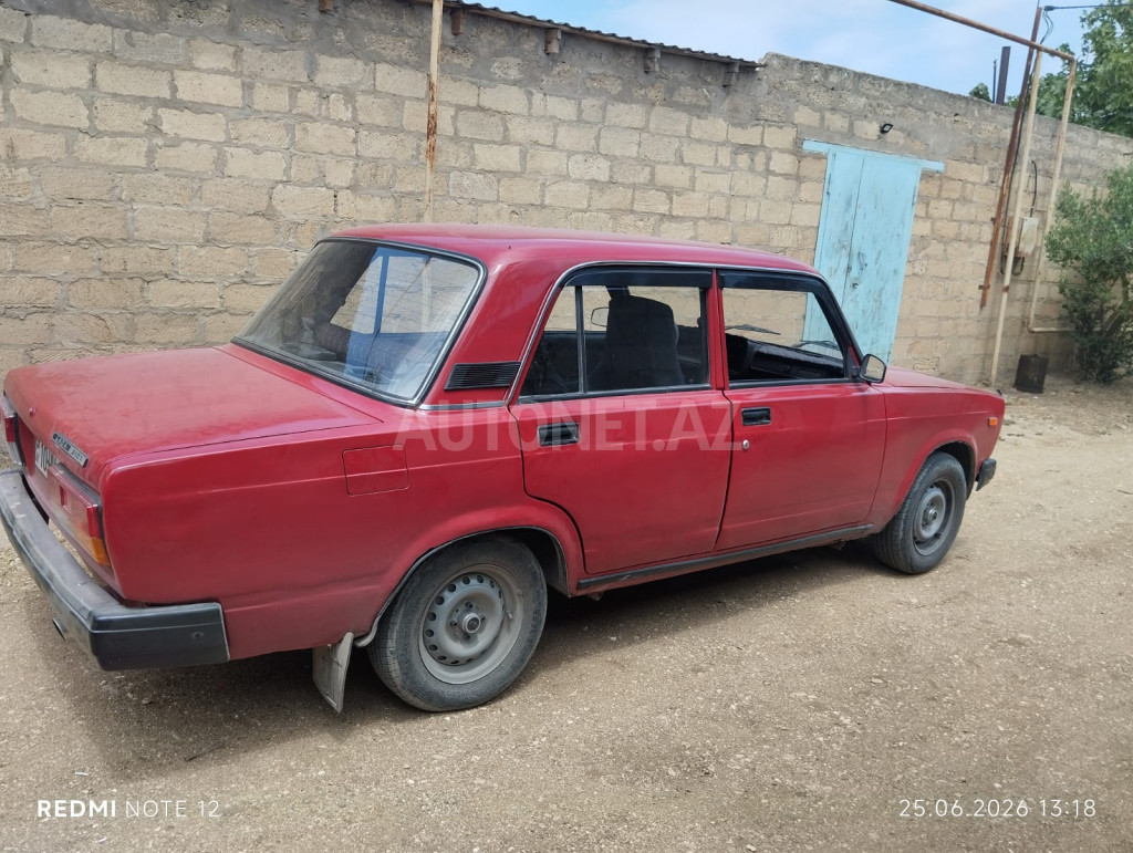 LADA (VAZ) 2107 1985
