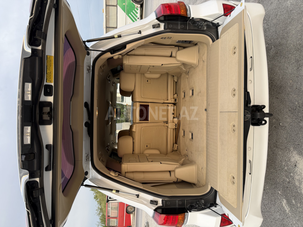 Lexus LX 570 2009