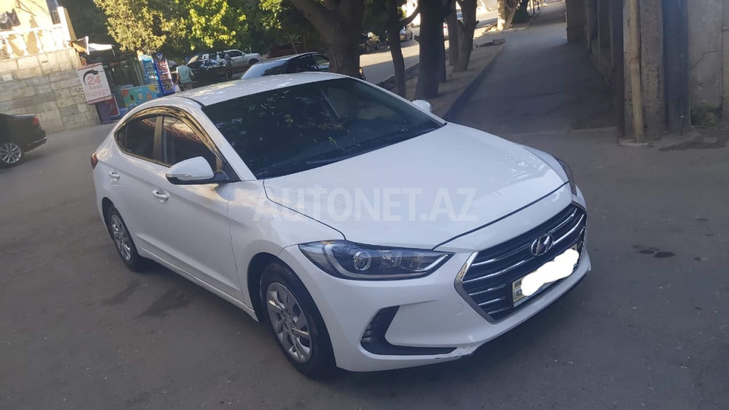 Hyundai Elantra 2016