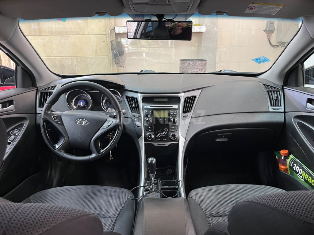 Hyundai Sonata 2010