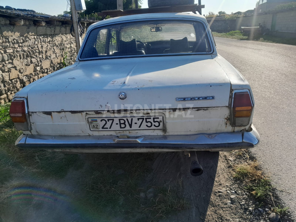 GAZ 24-10 1990