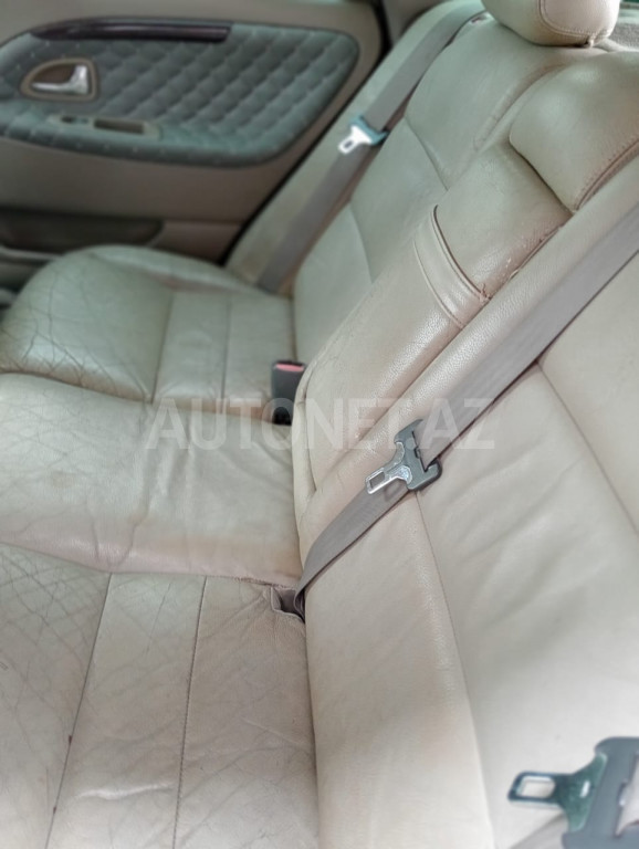 Volvo V40 2002