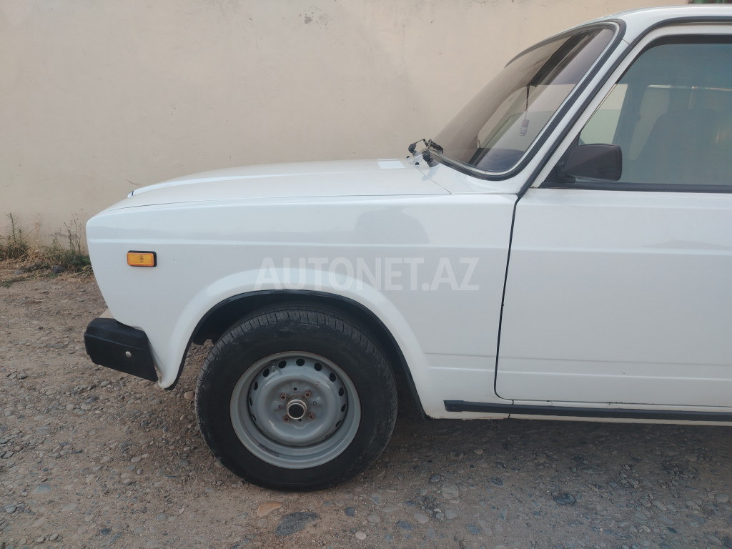 LADA (VAZ) 2107 2005
