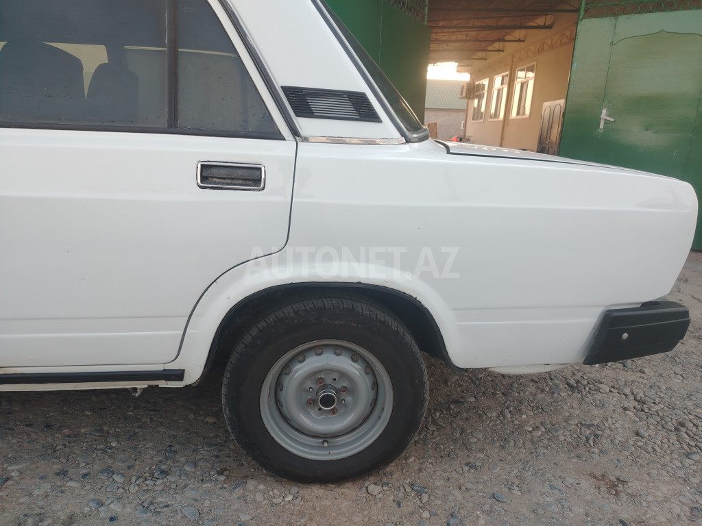 LADA (VAZ) 2107 2005