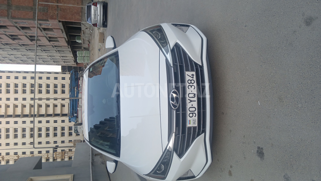 Hyundai Elantra 2019