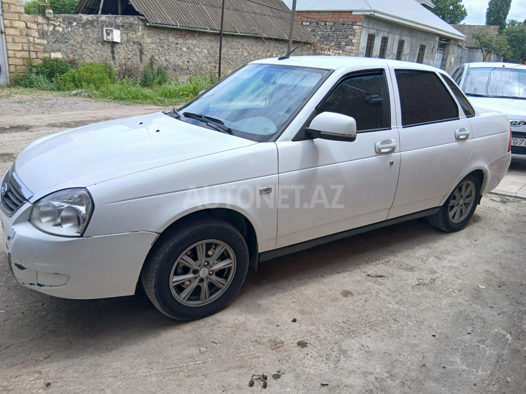 LADA (VAZ) Priora 2013