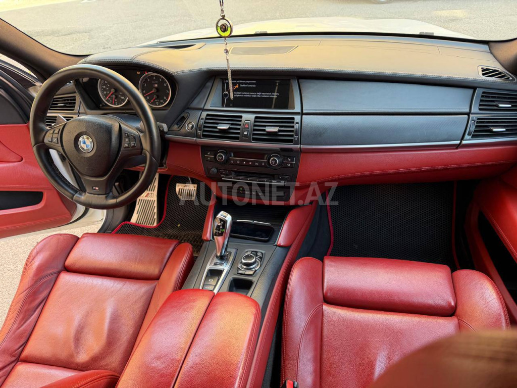 BMW X5 M 2011
