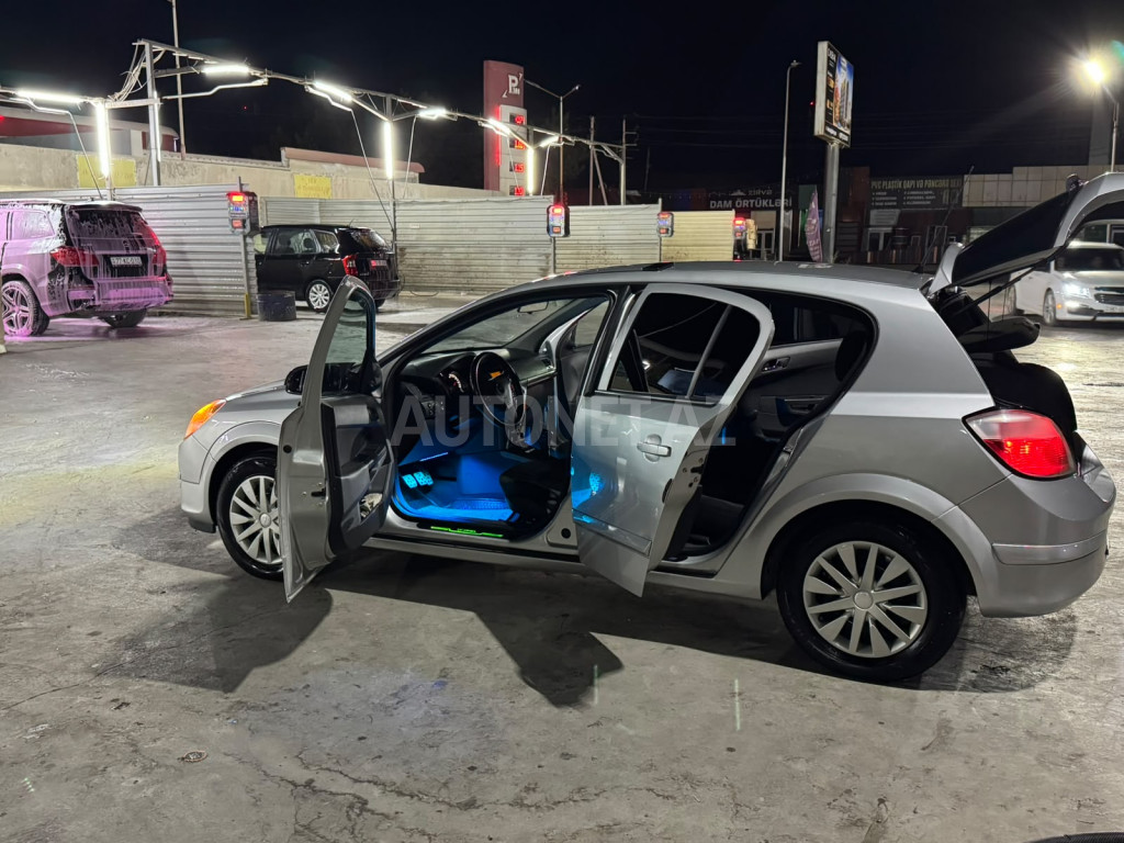 Opel Astra 2006