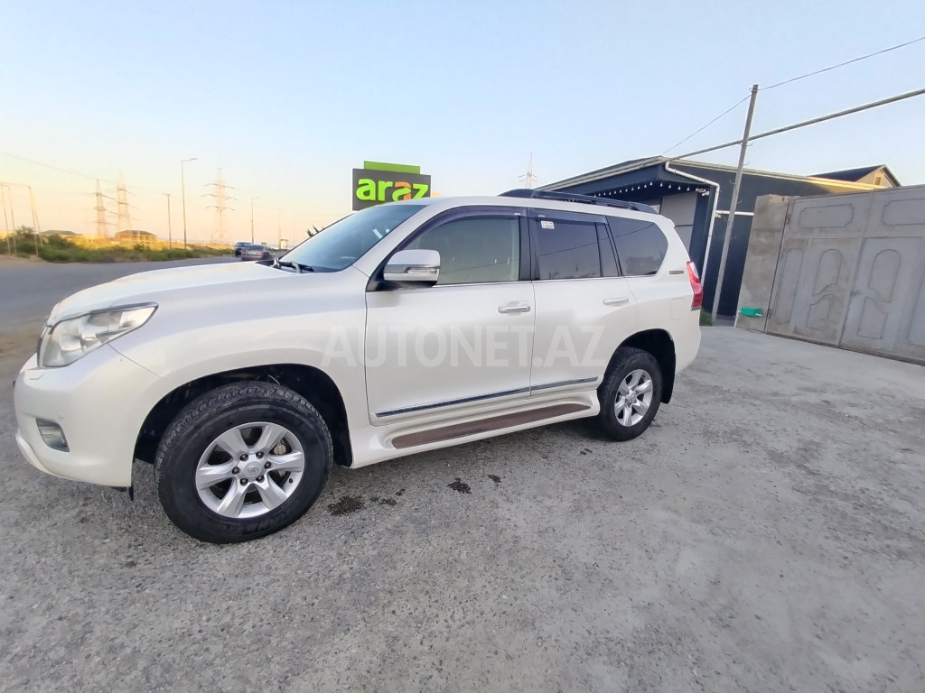 Toyota Land Cruiser 2012