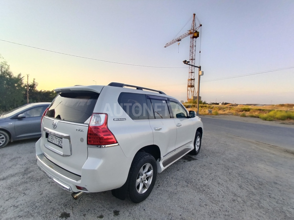 Toyota Land Cruiser 2012