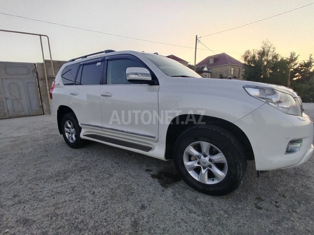 Toyota Land Cruiser 2012