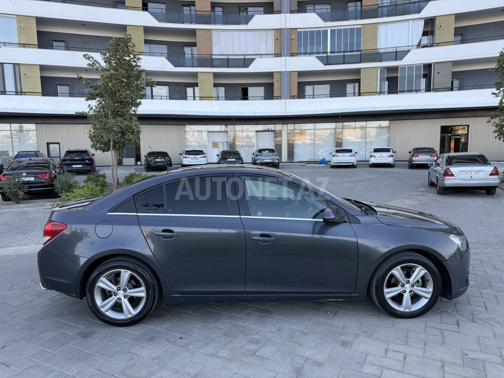 Chevrolet Cruze 2012
