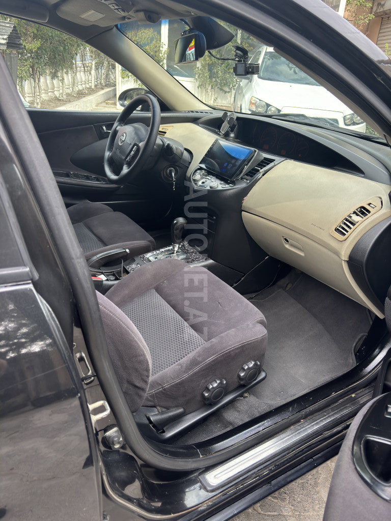 Nissan Primera 2005