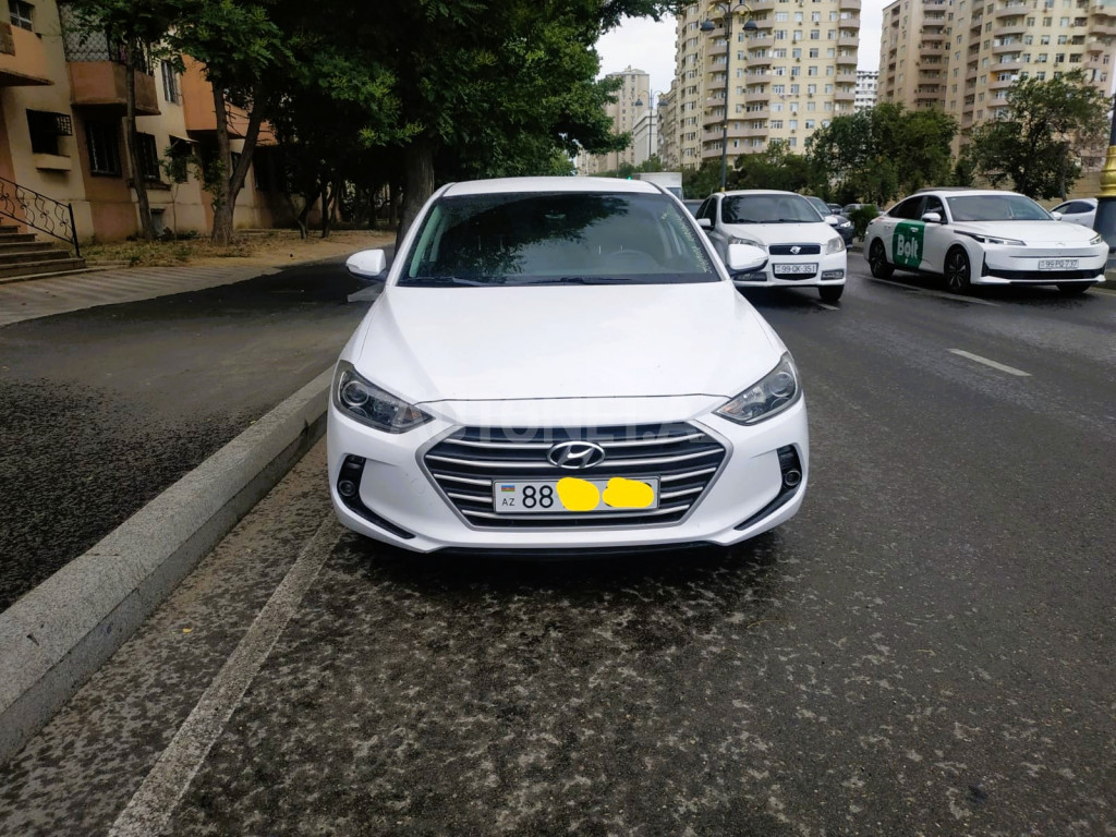 Hyundai Elantra 2017