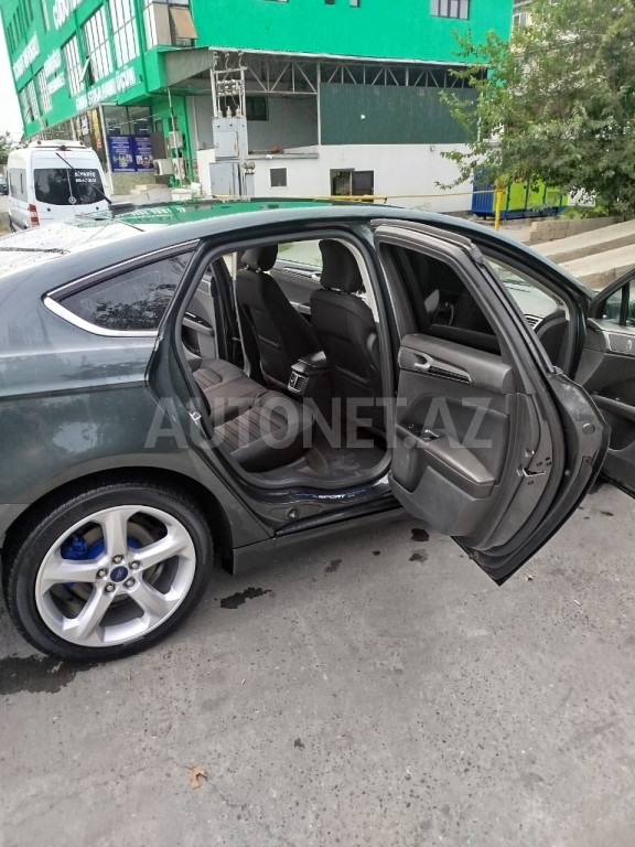 Ford Fusion 2015