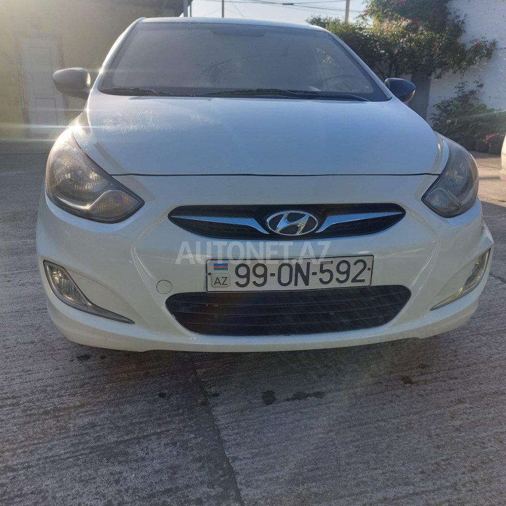 Hyundai Solaris 2013