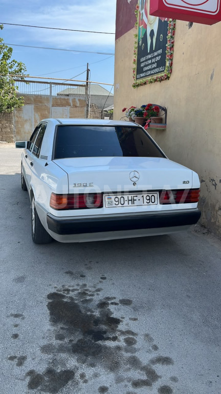 Mercedes 190 1990