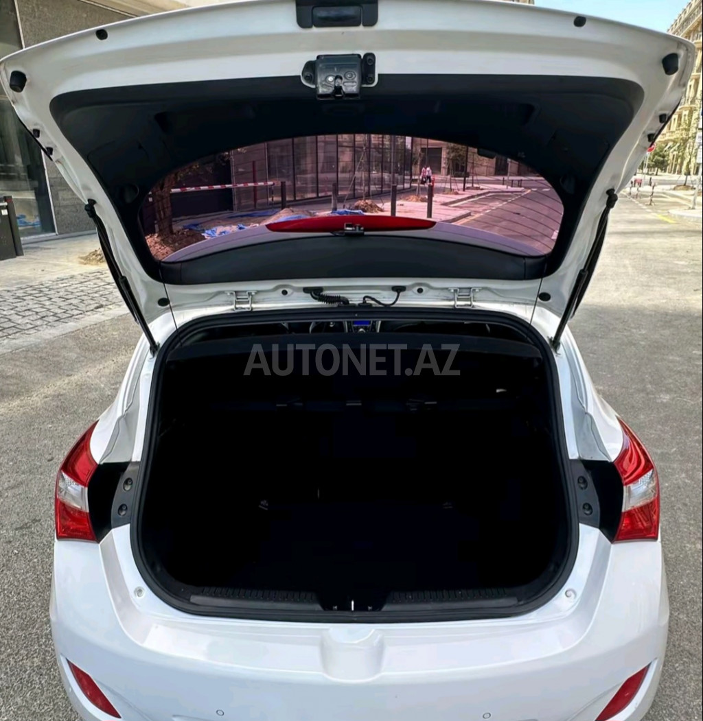 Hyundai i30 2015