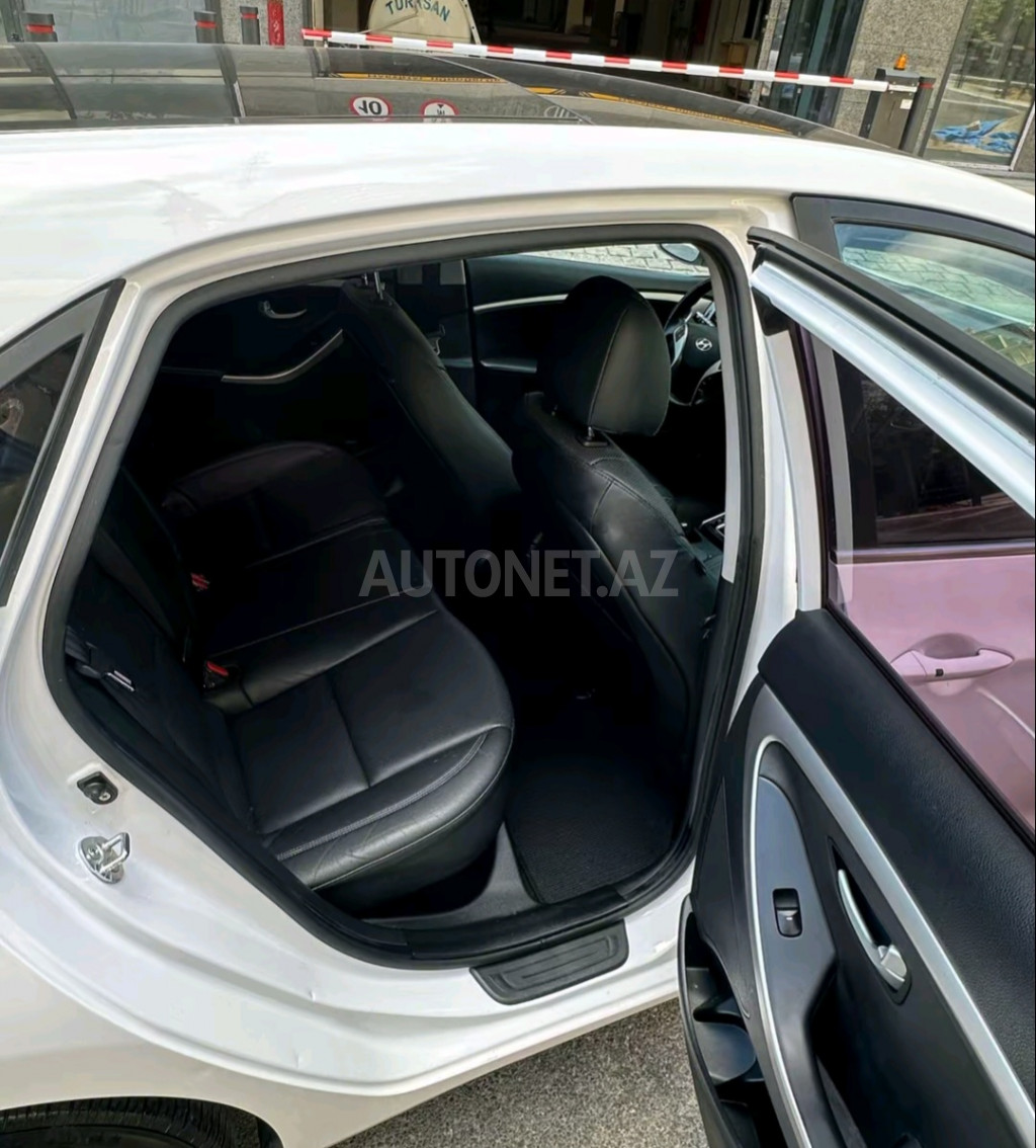Hyundai i30 2015