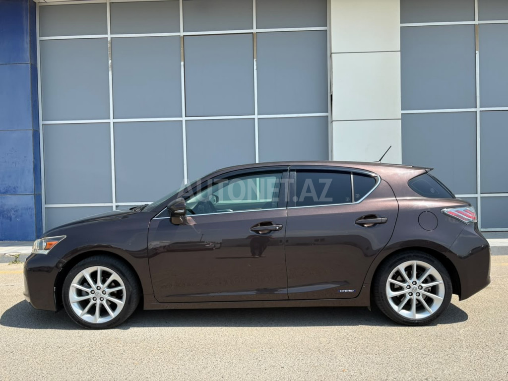Lexus CT 200h 2012
