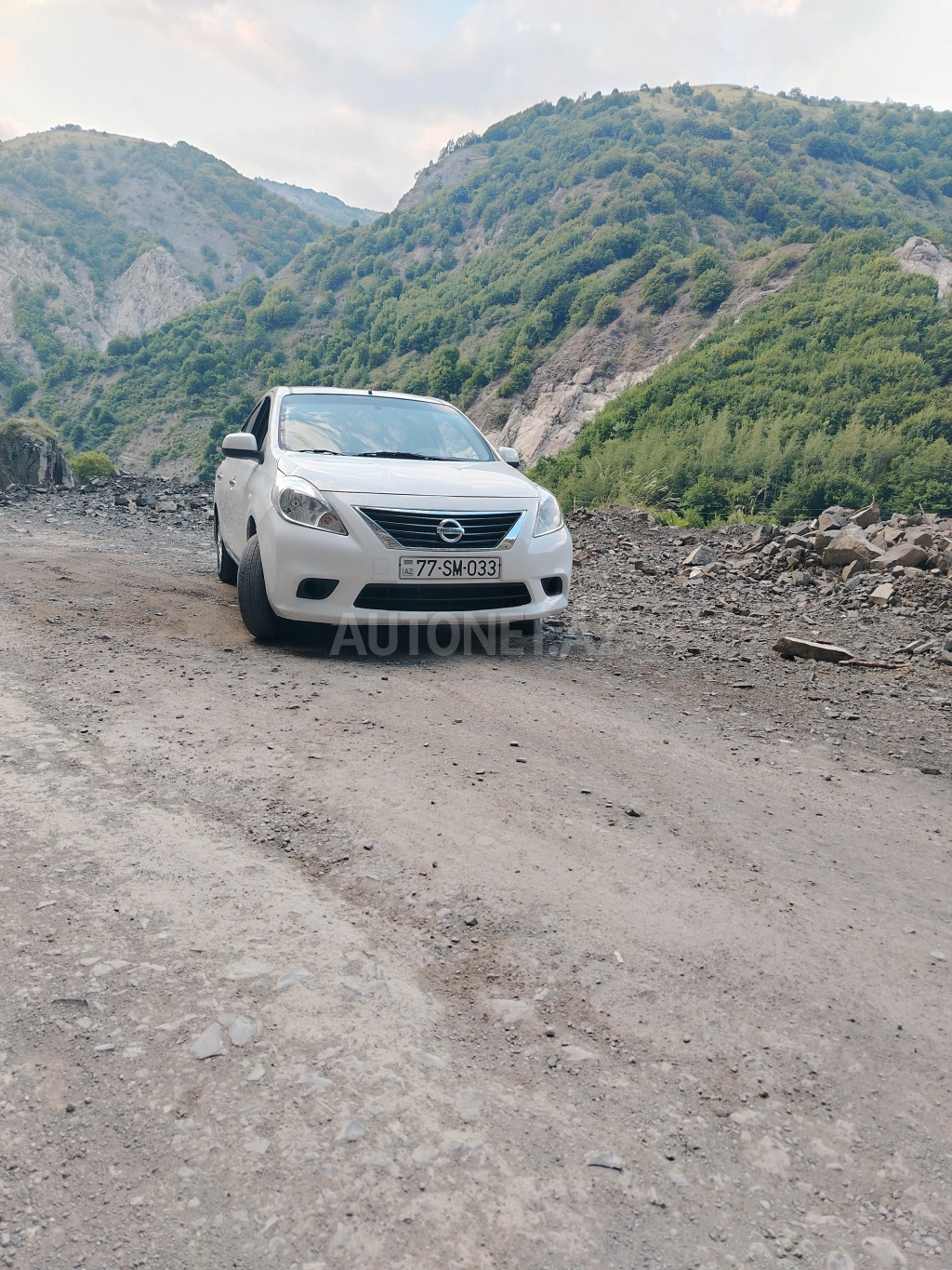 Nissan Sunny 2013