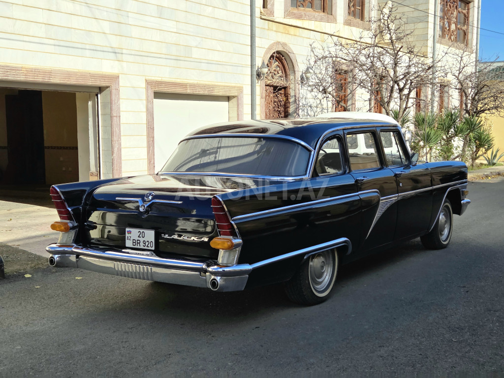 GAZ 13 "Chayka" 1970