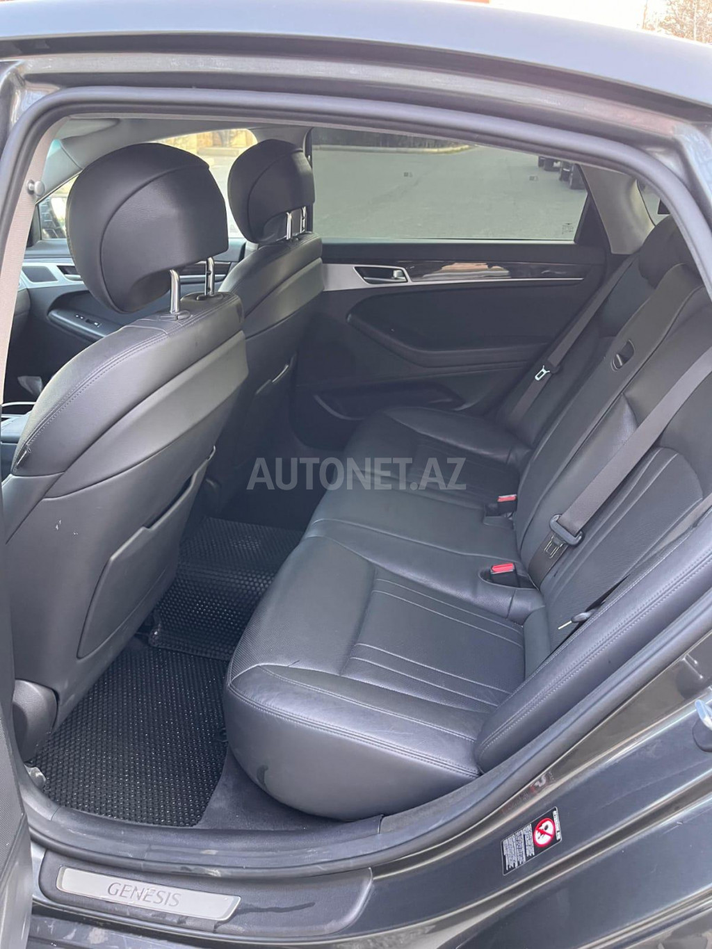 Hyundai Genesis 2019