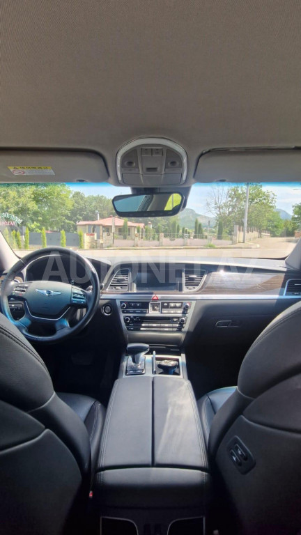 Hyundai Genesis 2019
