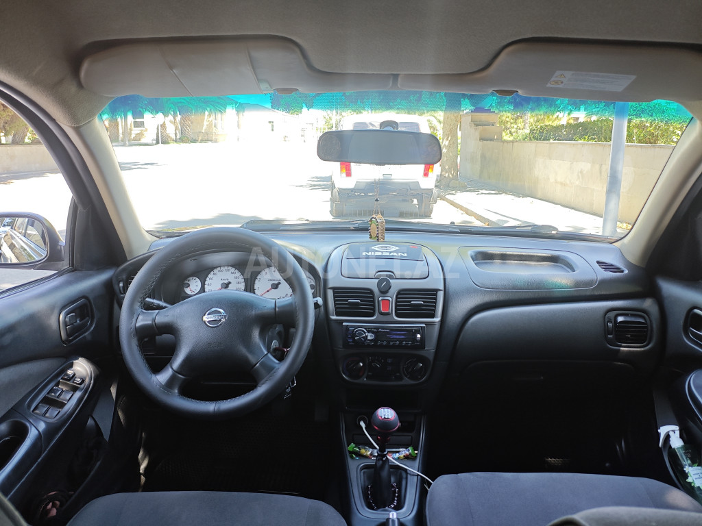 Nissan Sunny 2008