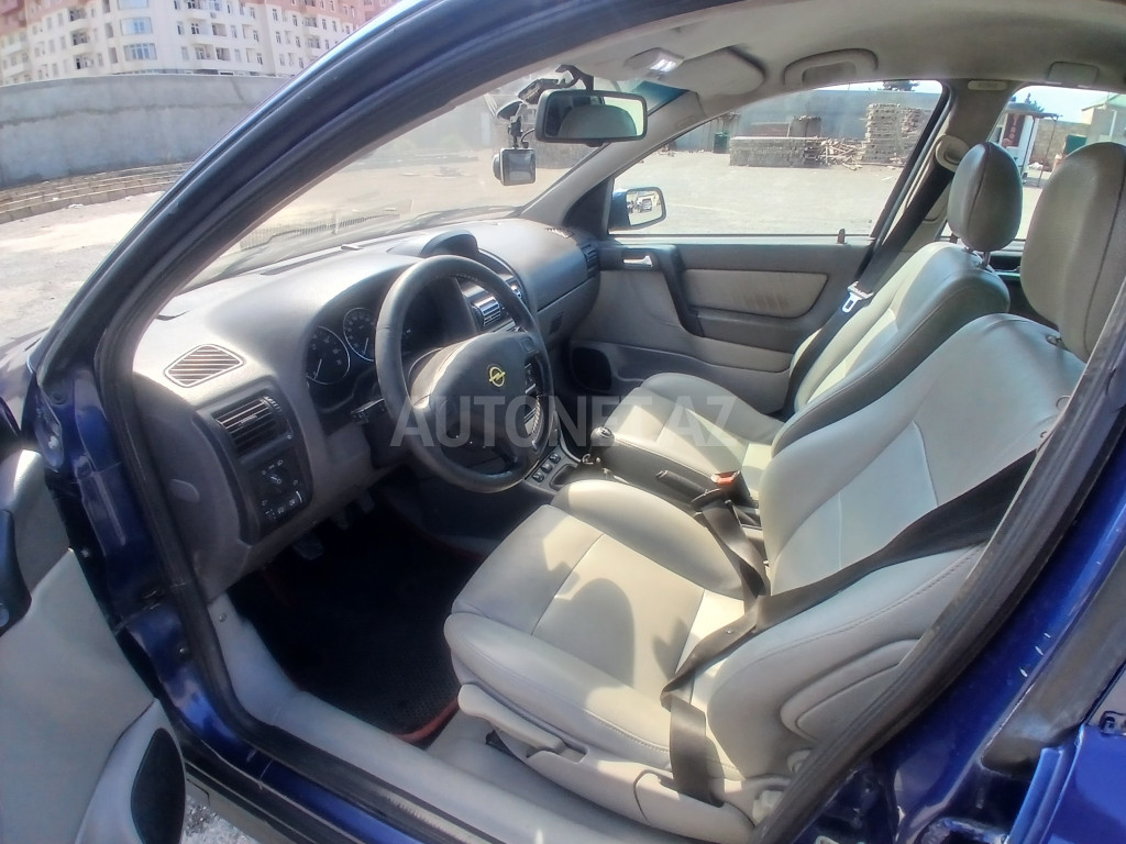 Opel Astra 2003