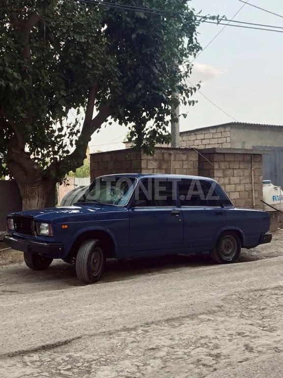 LADA (VAZ) 2107 2005