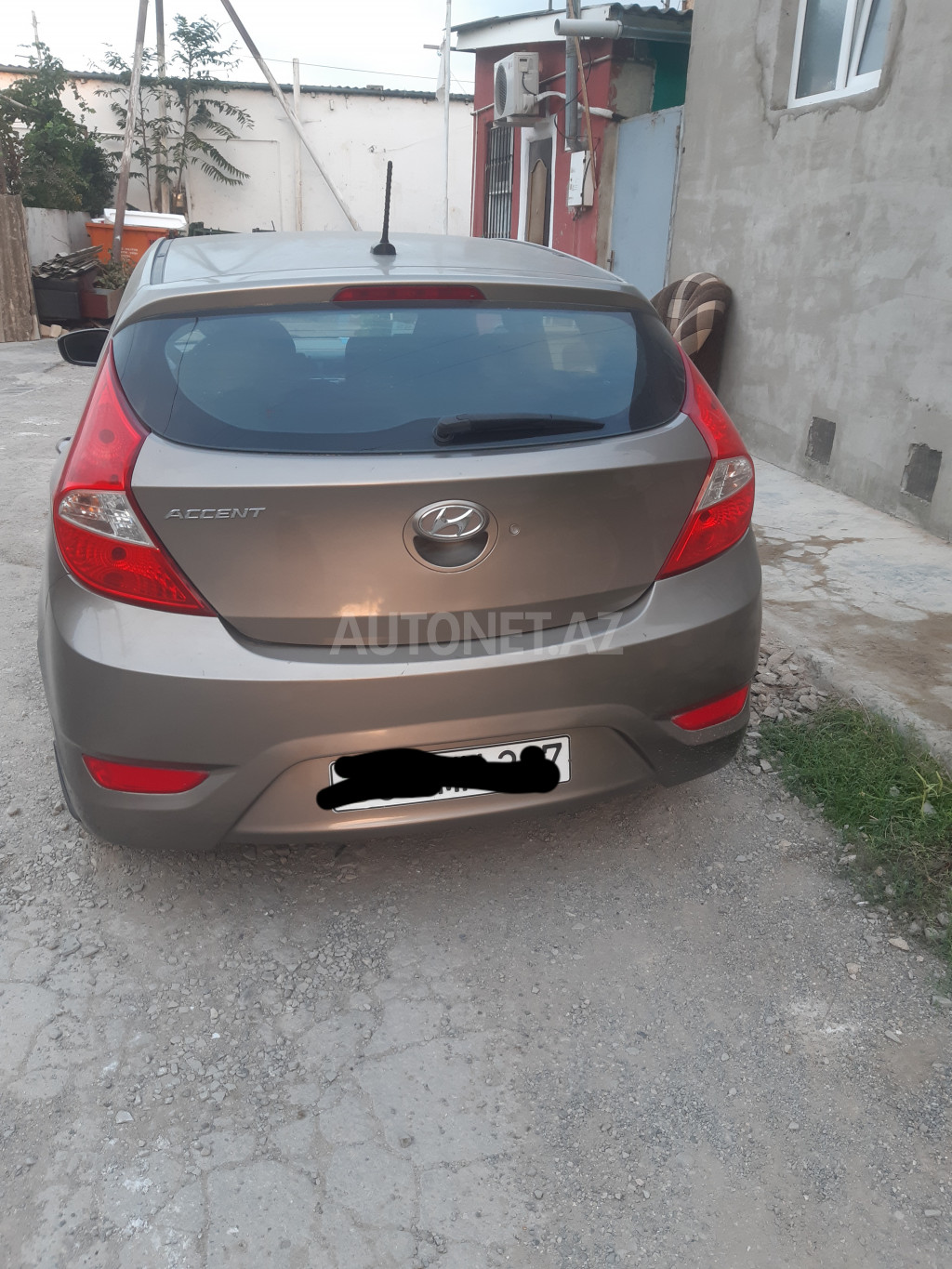 Hyundai Accent 2013